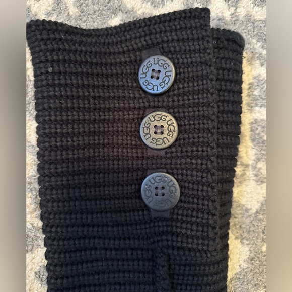 Classic tall Cardy UGGS - Picture 7 of 9